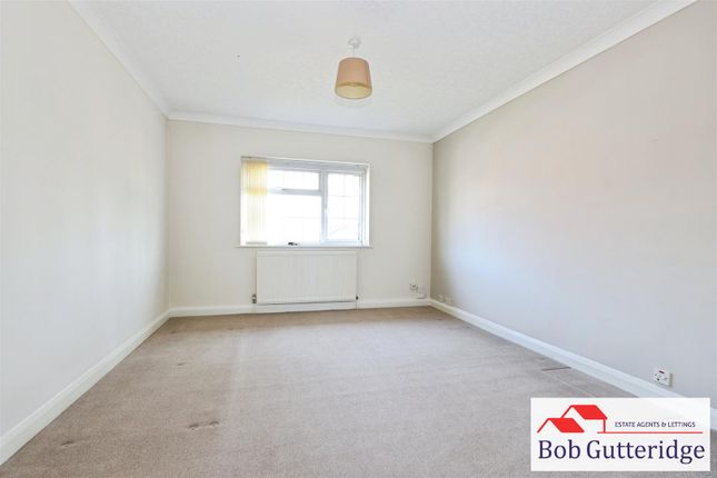 Flat 3, Sutton House, Castle Hill Road, Newcastle photo 2