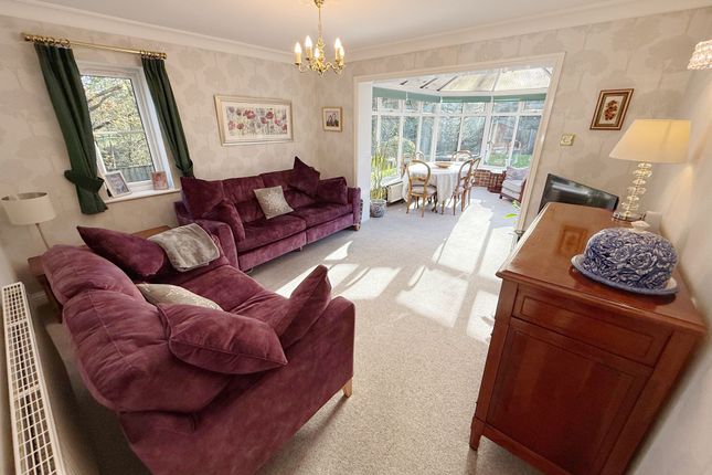 82 Valley Road, Stockport photo 3