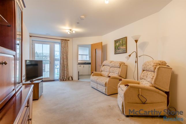 35 Lowe House, London Road, Knebworth photo 4