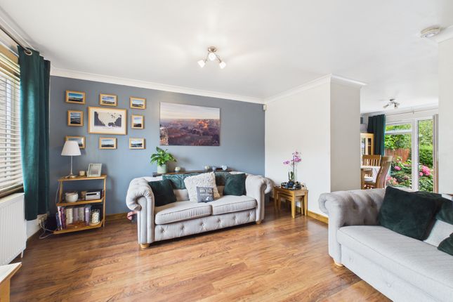 16 Croft Wynd, Uddingston photo 3