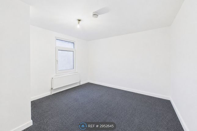 Inkerman St, Luton photo 5