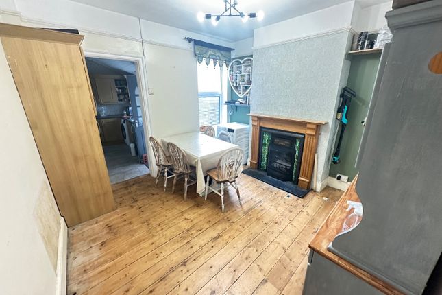 5, Ramridge Road, Luton photo 4