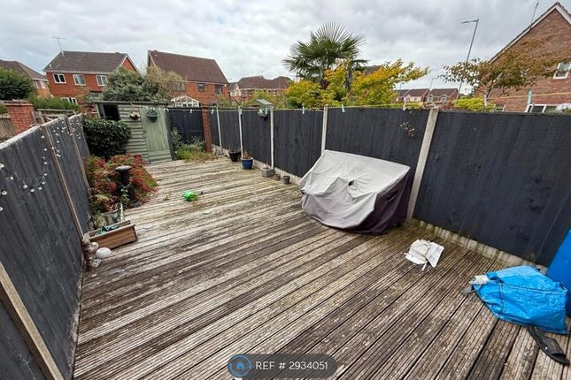 Primrose Drive, Branston, Burton-On-Trent photo 3
