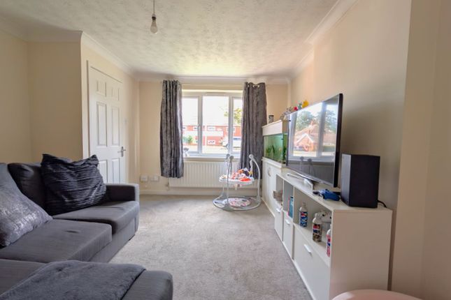351, Trent Road, Grantham photo 2