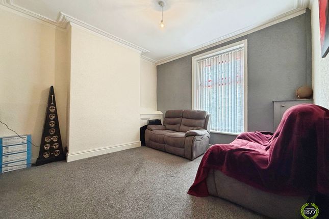 32 Preston Street, Darwen photo 2
