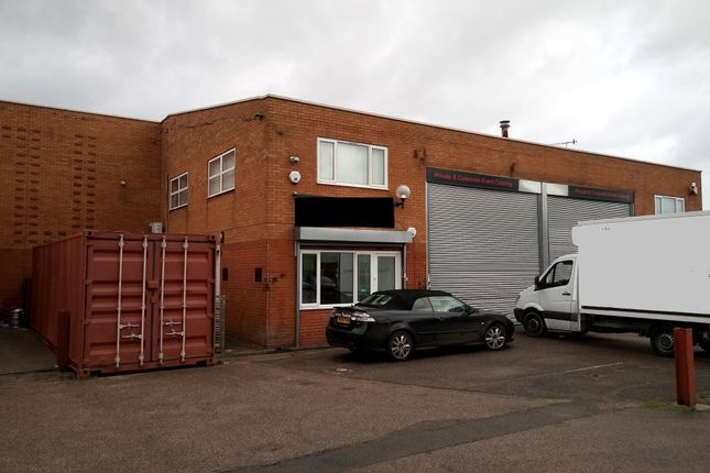Thumbnail Office to let in Rutherford Industrial Estate, Crawley