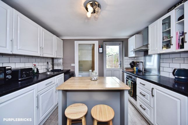 17, Lower Bell Lane, Ditton, Aylesford photo 4
