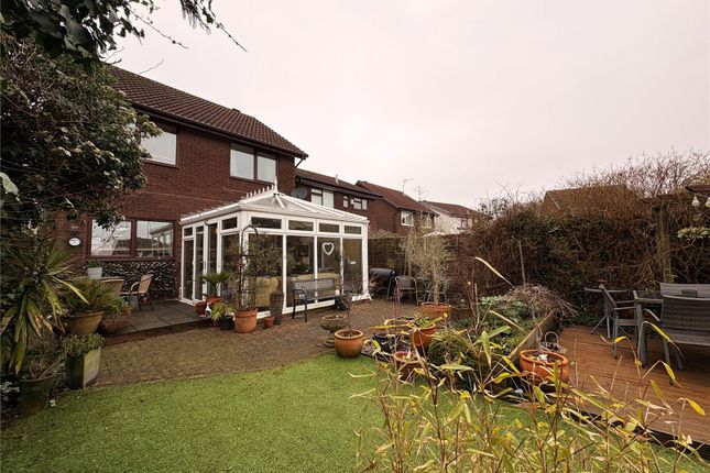 4, Pembroke Way, Northamptonshire photo 2