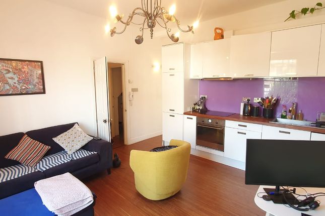 Thumbnail Flat to rent in Hornsey Road, Holloway