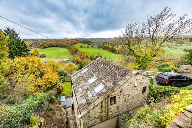 6, Garner Lane, Huddersfield photo 3