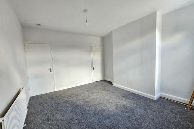 11, Howard Street, Sutton-In-Ashfield photo 4