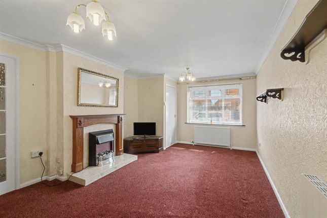 9, Copseside Close, Nottingham photo 2