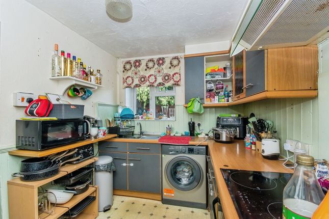 13, Fundrey Road, WISBECH photo 2