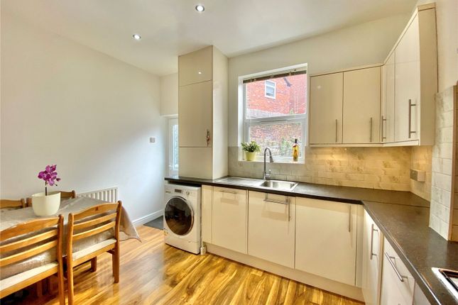 72, Sheffield photo 3