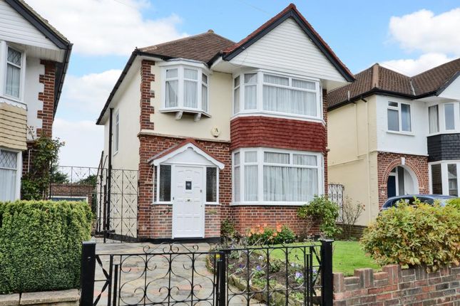 Thumbnail Detached house to rent in Manor Drive North, Worcester Park, Surrey