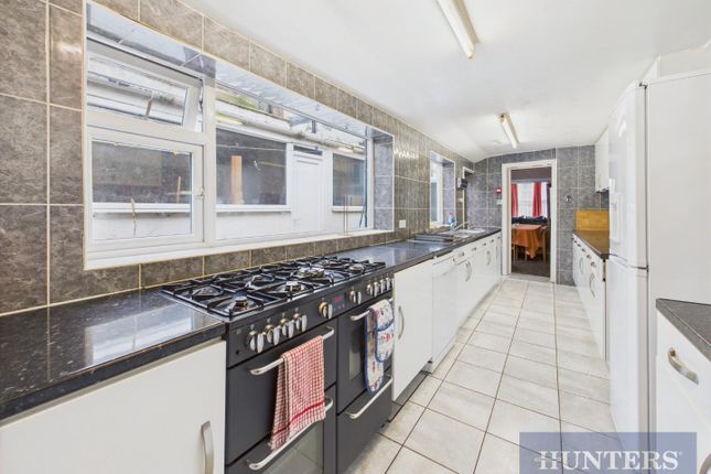 33, North Marine Road, Scarborough photo 3