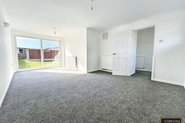109, Beauchamps Drive, Wickford photo 2