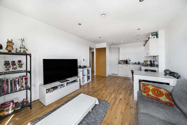 1-bed flat on 1205, Hewitt, Alfred Street, Reading, £225,000