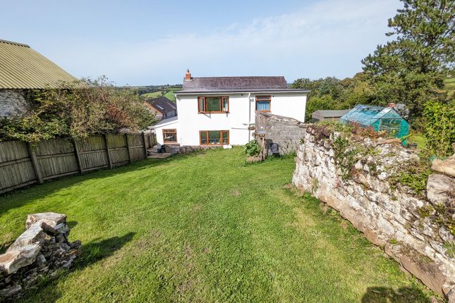 Detached house for sale in Pontantwn, Kidwelly, Carmarthenshire.
