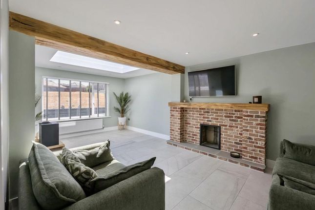 40 Chalbury Close, Weymouth photo 4