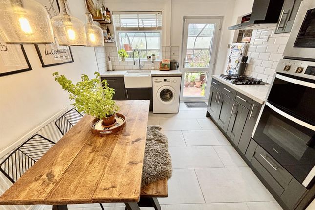 375, Maidstone Road, Rochester photo 3