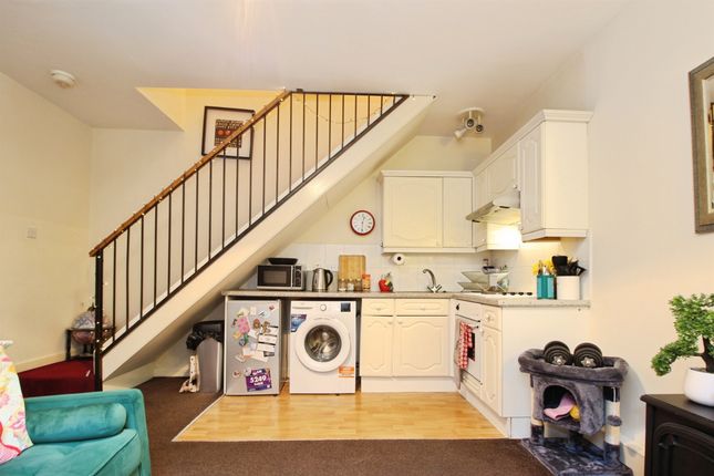 16, Tennyson Yard, Leeds photo 3