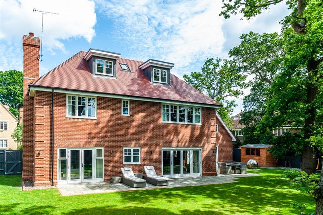 9, The Spinney, Gerrards Cross photo 4