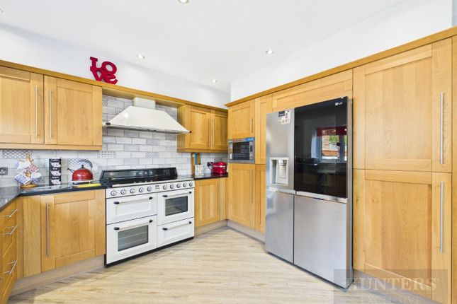 151, Eighth Avenue, Bridlington photo 3