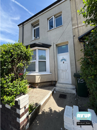 Room 6, 73 Rawmarsh Hill, Rotherham photo 3