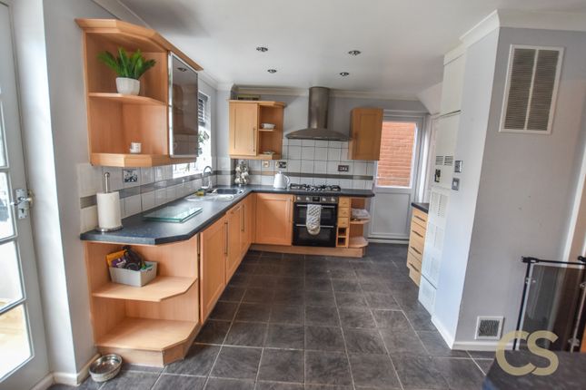 12, Cassandra Gate, Waltham Cross photo 5