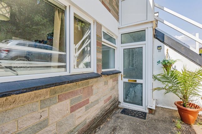 15, Castle Circus Court, Ash Hill Road, Torquay photo 4