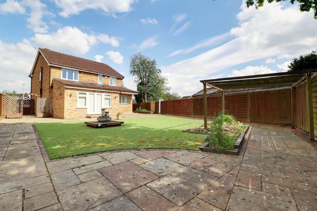 2 St. James Close, Scunthorpe photo 2