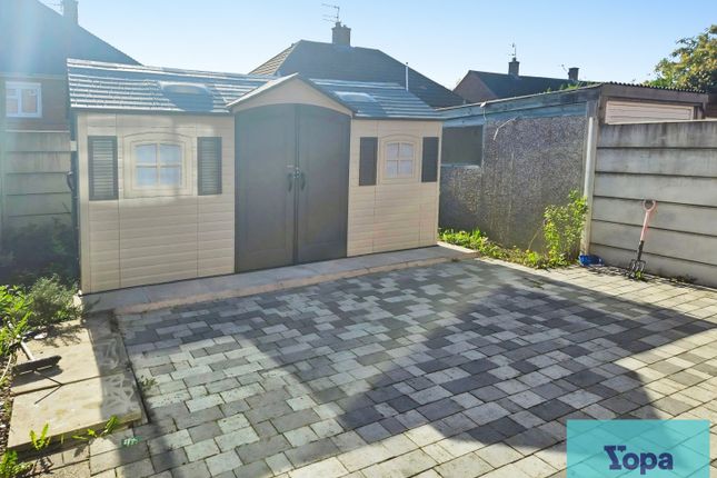 63, Pinfold Avenue, Norton, Stoke-on-trent photo 4