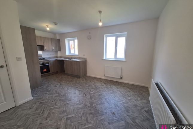 12, Birch Wood Road, Bradford photo 2