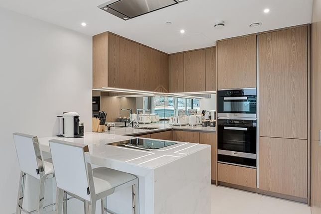 Flat 117, Sugar Quay, Water Lane, London photo 2