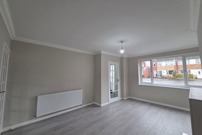 6, Langholm Close, Leyland photo 3
