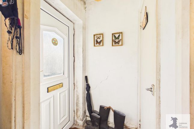 4, Brynheulwen, Cardigan photo 2