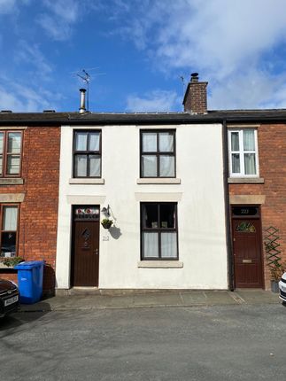 Thumbnail Terraced house to rent in Blackburn Road, Wheelton, Chorley