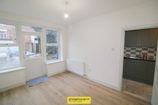 Clarendon Road, Luton photo 4
