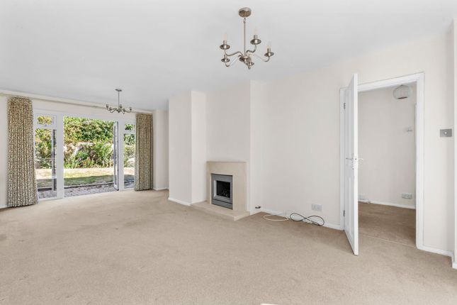 5 Witchell, Aylesbury photo 4