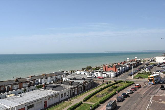 Flat 64 Marina Court, 35-37, Marina, Bexhill-On-Sea photo 2