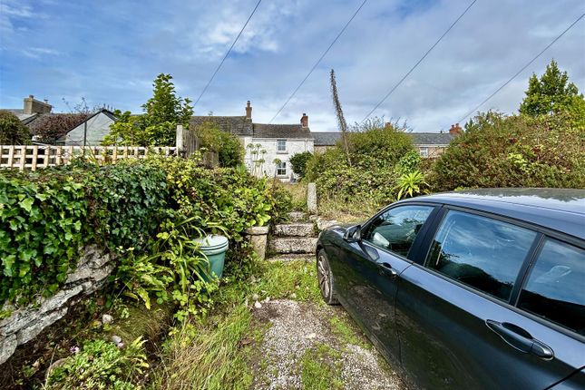 9, Troon Row, Breage photo 2