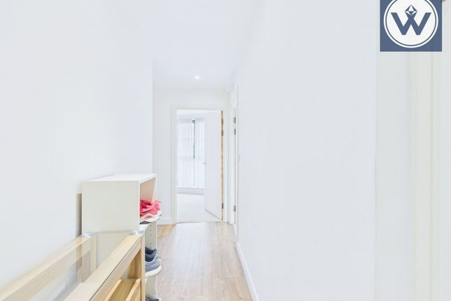 20 Kingfisher Heights ,Flat, Kingfisher Heights, London photo 4