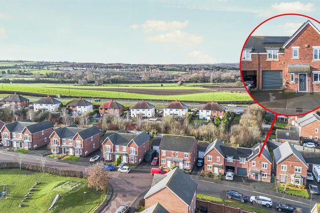6, Hewer Drive, Swadlincote photo 3
