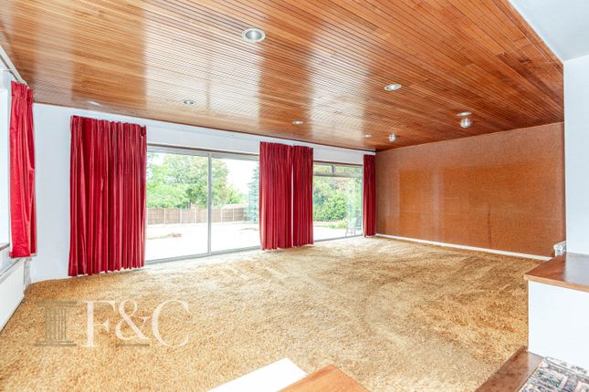 Valley View, Skins Farm Lane, Off Roydon Road, Harlow photo 4