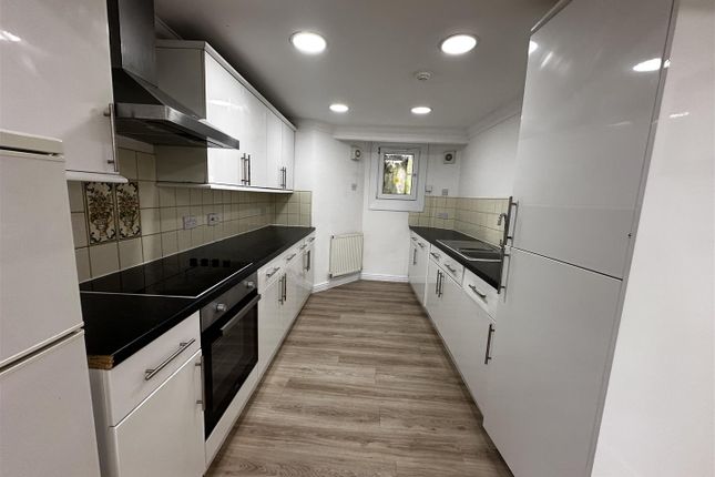 Flat 1, 176, Cathays Terrace, Cardiff photo 4