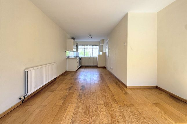 48, Martin Close, Gloucestershire photo 4