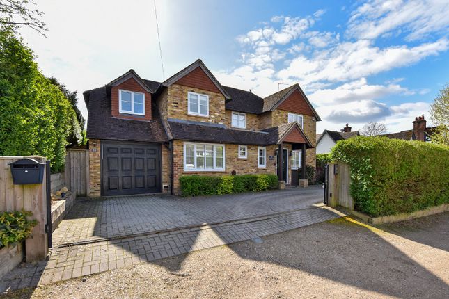 Detached house to rent in Abbey Road, Bourne End, Buckinghamshire