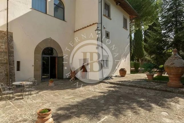 Villa for sale in Scandicci, Tuscany, 50018, Italy