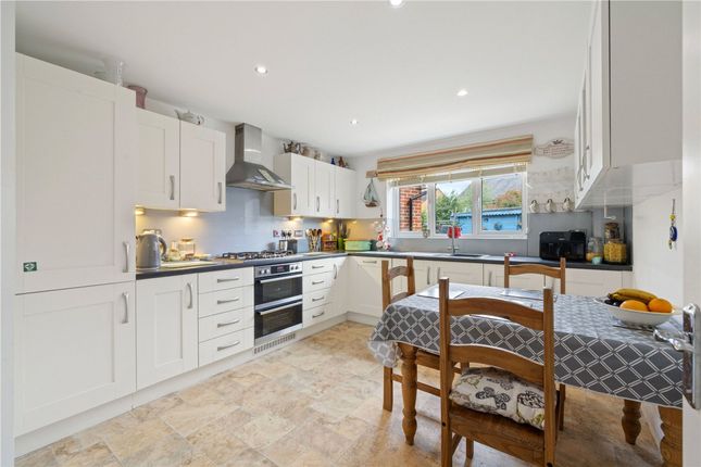 9 Ferry Drive, Chichester photo 3